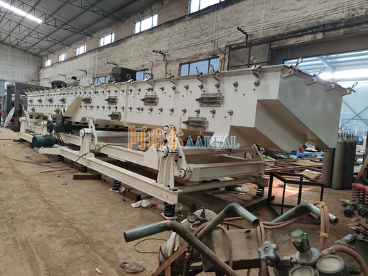 1.6m Lebar 18.5 panjang Kinerja tinggi stainless steel tidak seimbang vibratory conveyor untuk gula mentah