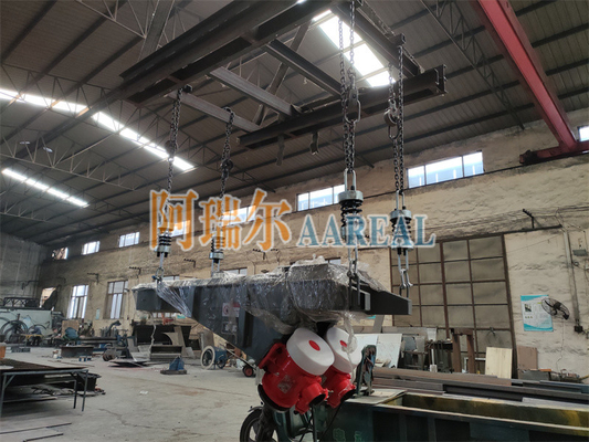 High Efficiency Suspension Installation Motor Vibrating Feeder Machine Struktur kompak sederhana