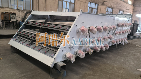 30~50 Ton/Jam Kapasitas Besar 1~4 Dek Pasir Silikon Alam Frekuensi Tinggi Screen Vibrating Sieve untuk Pasir Silikon Alam Pasir Fine Screening Dengan Pembersihan Mesh Sempurna