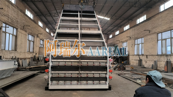 Kapasitas besar 1 ~ 4 Dek 30 ~ 50 TPH Frekuensi Tinggi Screen Vibrating Sieve Untuk Klasifikasi Kalsium Karbonat yang Tepat Dengan Motor Tidak Seimbang untuk Pembersihan Mesh