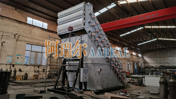 Kapasitas besar 1 ~ 4 Dek 30 ~ 50 TPH Frekuensi Tinggi Screen Vibrating Sieve Untuk Klasifikasi Kalsium Karbonat yang Tepat Dengan Motor Tidak Seimbang untuk Pembersihan Mesh