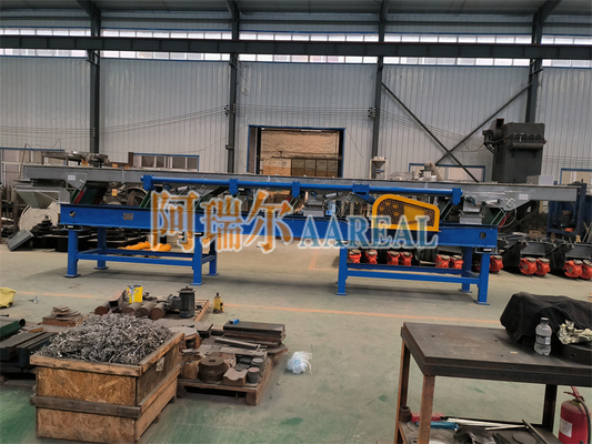 Sangat efisien hemat energi ringan untuk tugas menengah stainless steel 304 Leaf Spring eksentrik Seimbang Vibratory Conveyor Untuk Plastik Granules Conveying