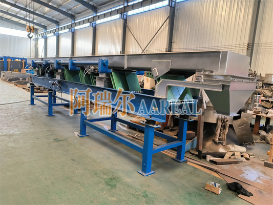 Sangat efisien hemat energi ringan untuk tugas menengah stainless steel 304 Leaf Spring eksentrik Seimbang Vibratory Conveyor Untuk Plastik Granules Conveying