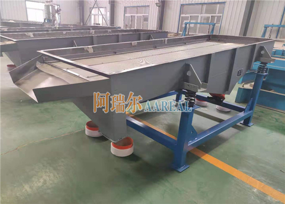 900*3000mm Single Deck Linier persegi panjang Vibrating Screen Untuk Penyaringan PVC Granules
