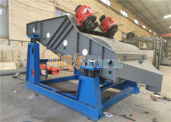 Kinerja Tinggi 1800*5000mm 4 Deck Mogensen Linear Rectangular Vibrating Screen Untuk Bahan Refractory