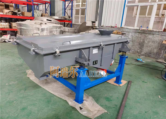 Karbon Steel Multi-Deck Aktivasi Karbon Granules Linear Vibrating Sieve Separator persegi panjang Untuk Karbon Aktifasi Granules