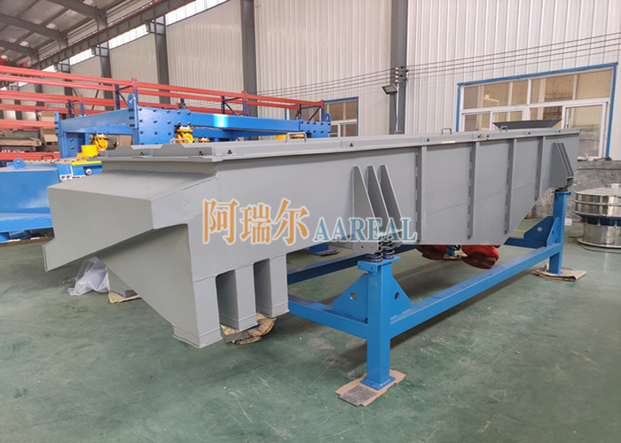 1800*4500mm Baja tahan karat Multi Dek persegi panjang Linier Vibrating Screen Untuk garam laut