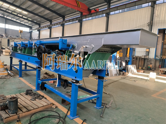 Jarak panjang 600mm lebar stainless steel 304 Leaf Spring eksentrik Seimbang Vibratory Conveyor untuk 25 ton per jam Conveying garam