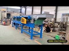Teflon dilapisi daun musim semi seimbang eksentrik vibratory conveyor untuk produk karet remuk alami